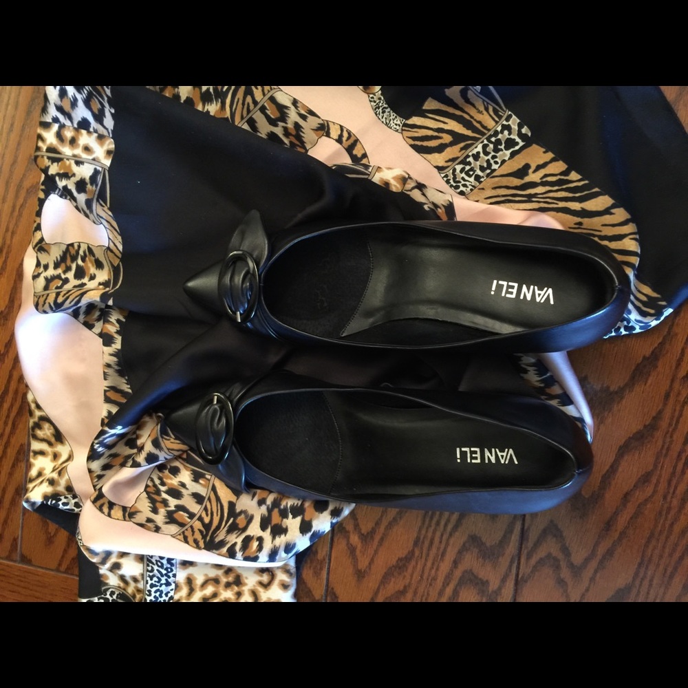 Van Eli, Dress Pumps in Black Leather - Picture 3 of 7